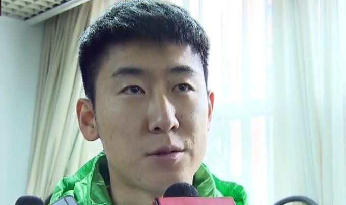 饥渴少妇的舌吻