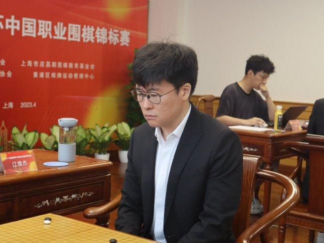 日少妇的b